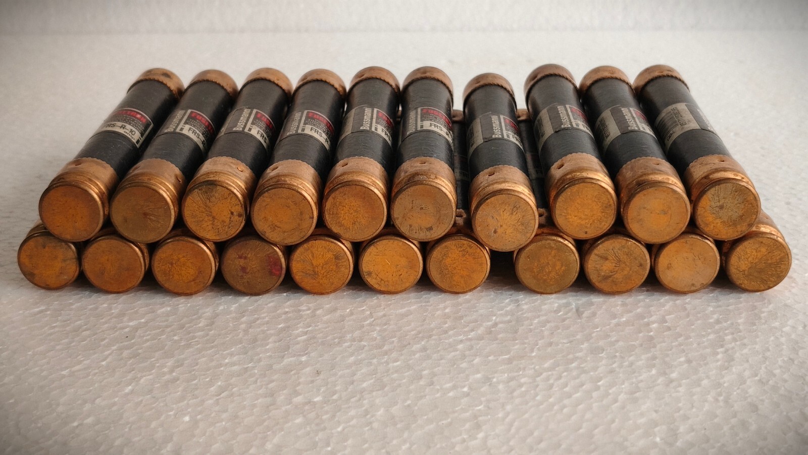 admin/uploads/uploads/Fusetron FRS-R-10 Dual-Element _2.webp